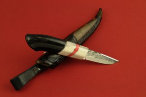 Stenvad Custom Knife Black steel reindeer horn