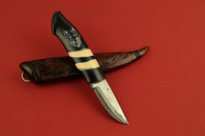 Stenvad Custom Knife wolf head
