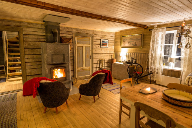 Lapland Guesthouse - Hukanmaa - Fireplace