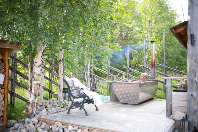 Lapland Guesthouse - Wood fired personal hot tub