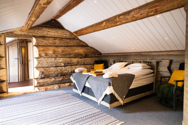 Timber Bedroom - Lapland Guesthouse